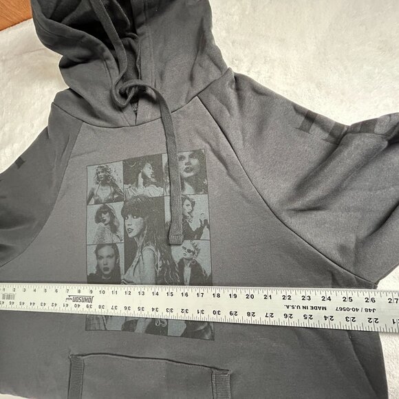 Taylor Swift The Eras Tour Black Hoodie Unisex XLarge Pullover Concert Merch New - Picture 7 of 8